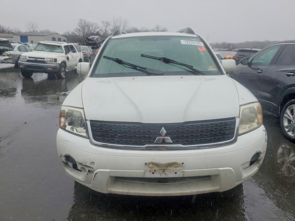 2011 Mitsubishi Endeavor ls