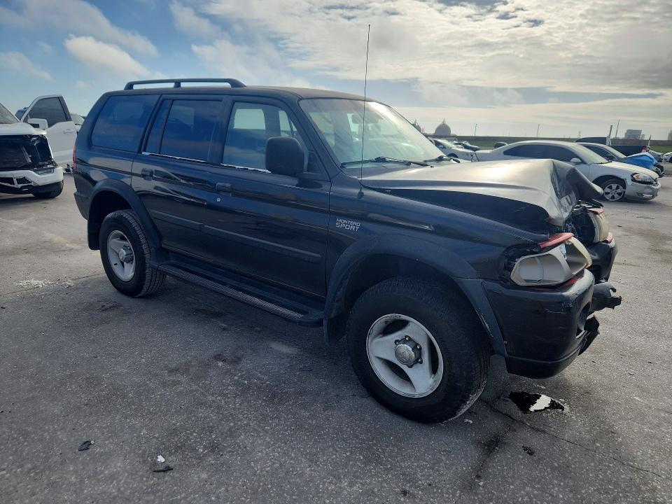 2001 Mitsubishi Montero Sport es