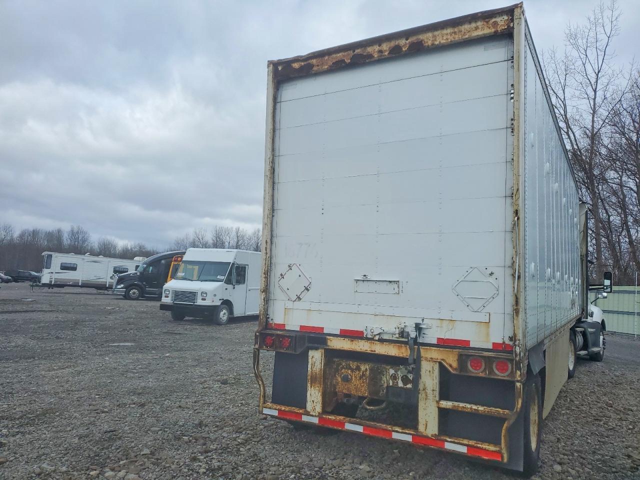 2018 Kenworth T680 BOX Truck