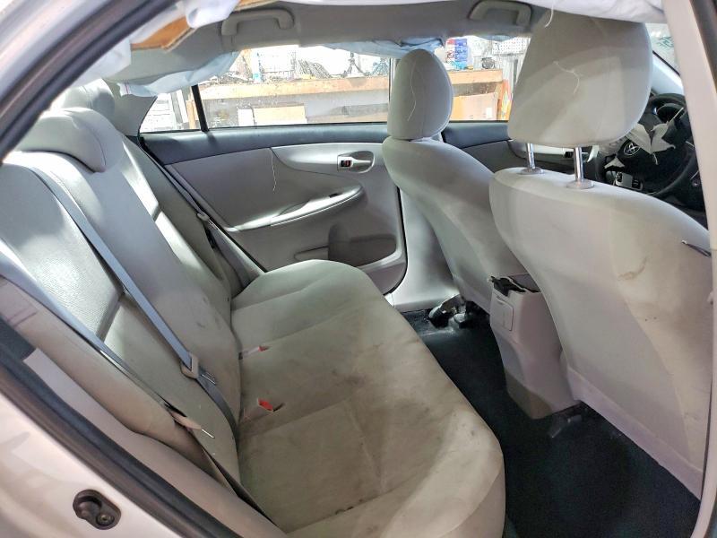 2013 Toyota Corolla l