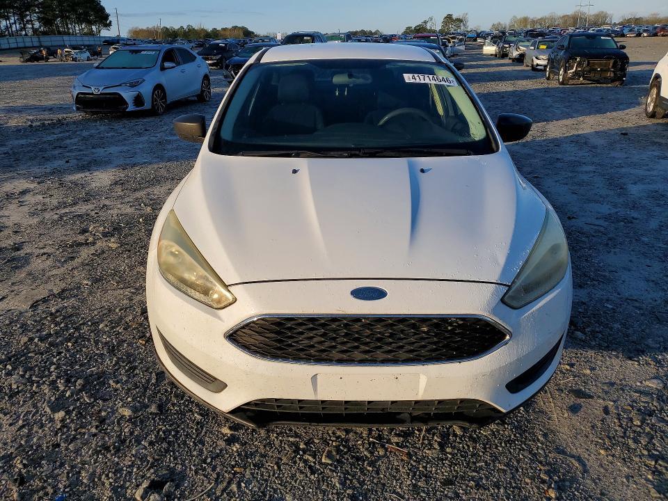 2015 Ford Focus s