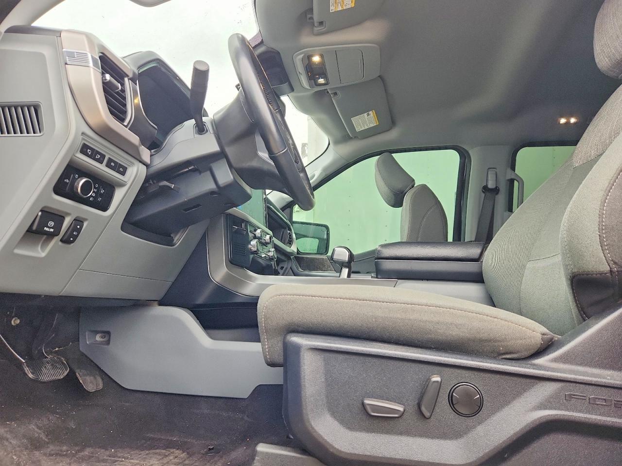 2023 Ford F150 Lightning PRO