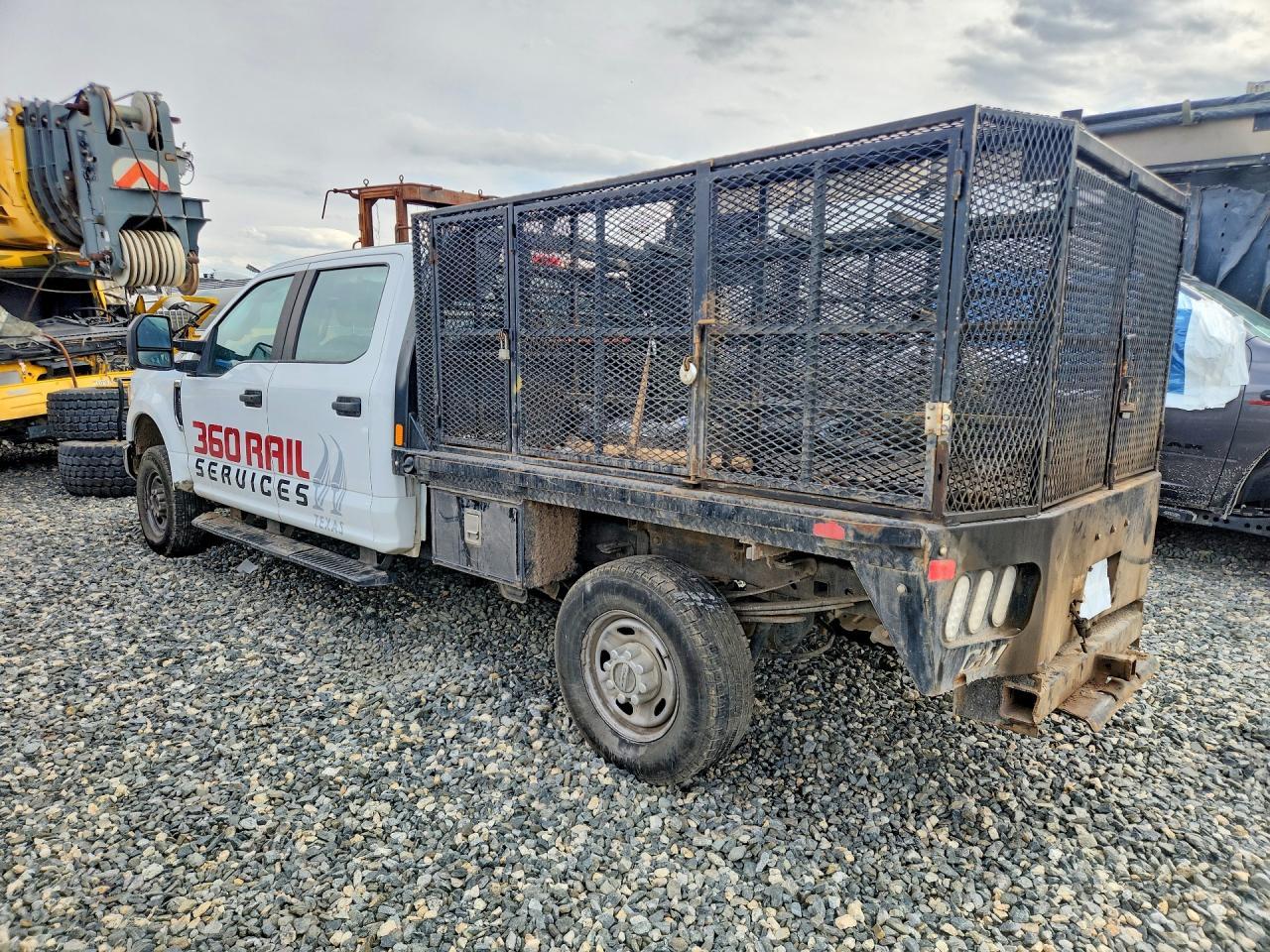 2021 Ford F250 Super Duty Flatbed Truck