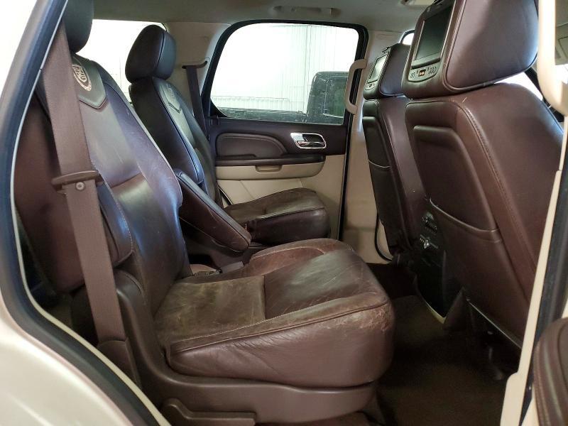 2011 Cadillac Escalade Platinum