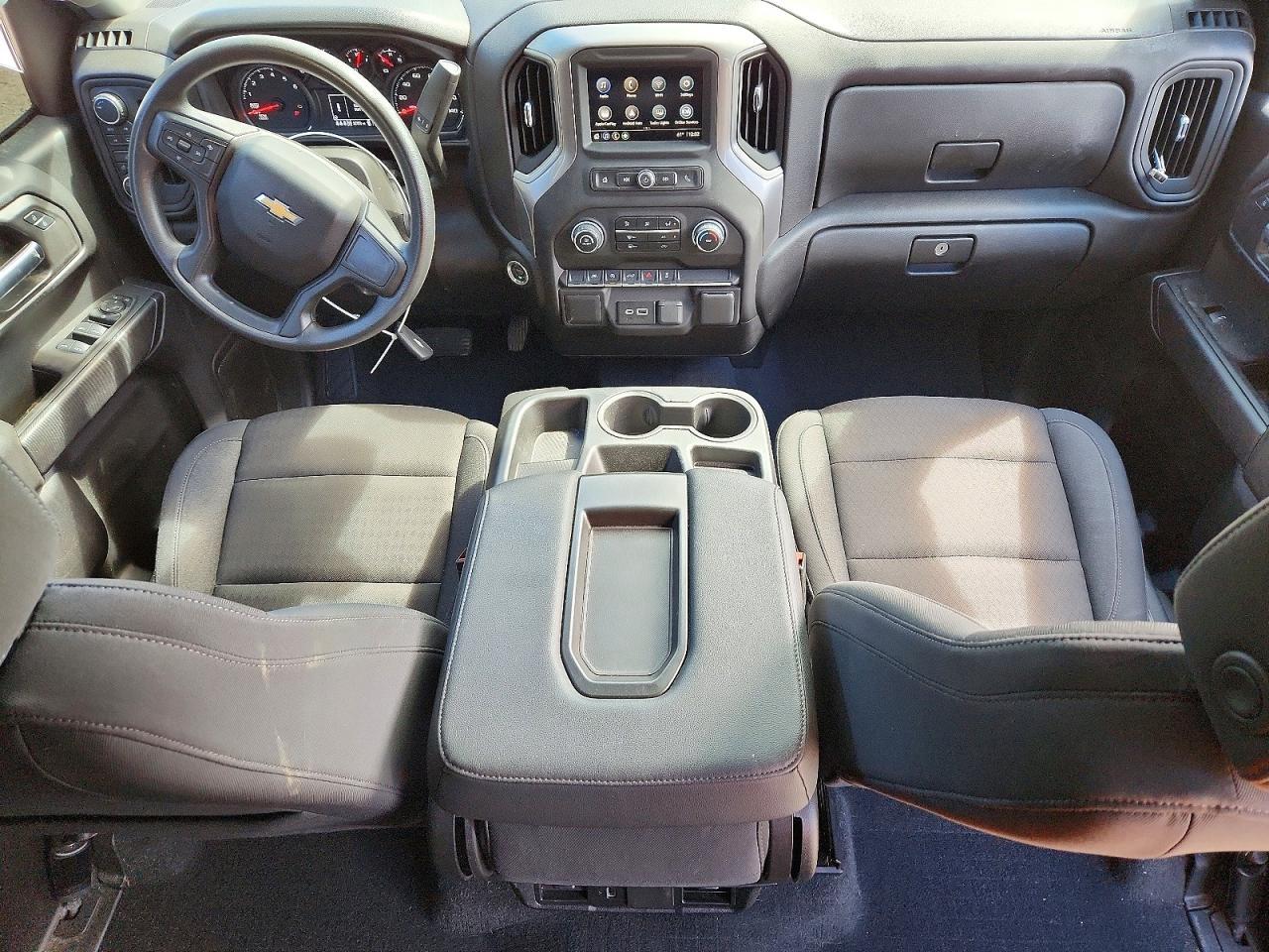 2025 Chevrolet Silverado K1500 Custom