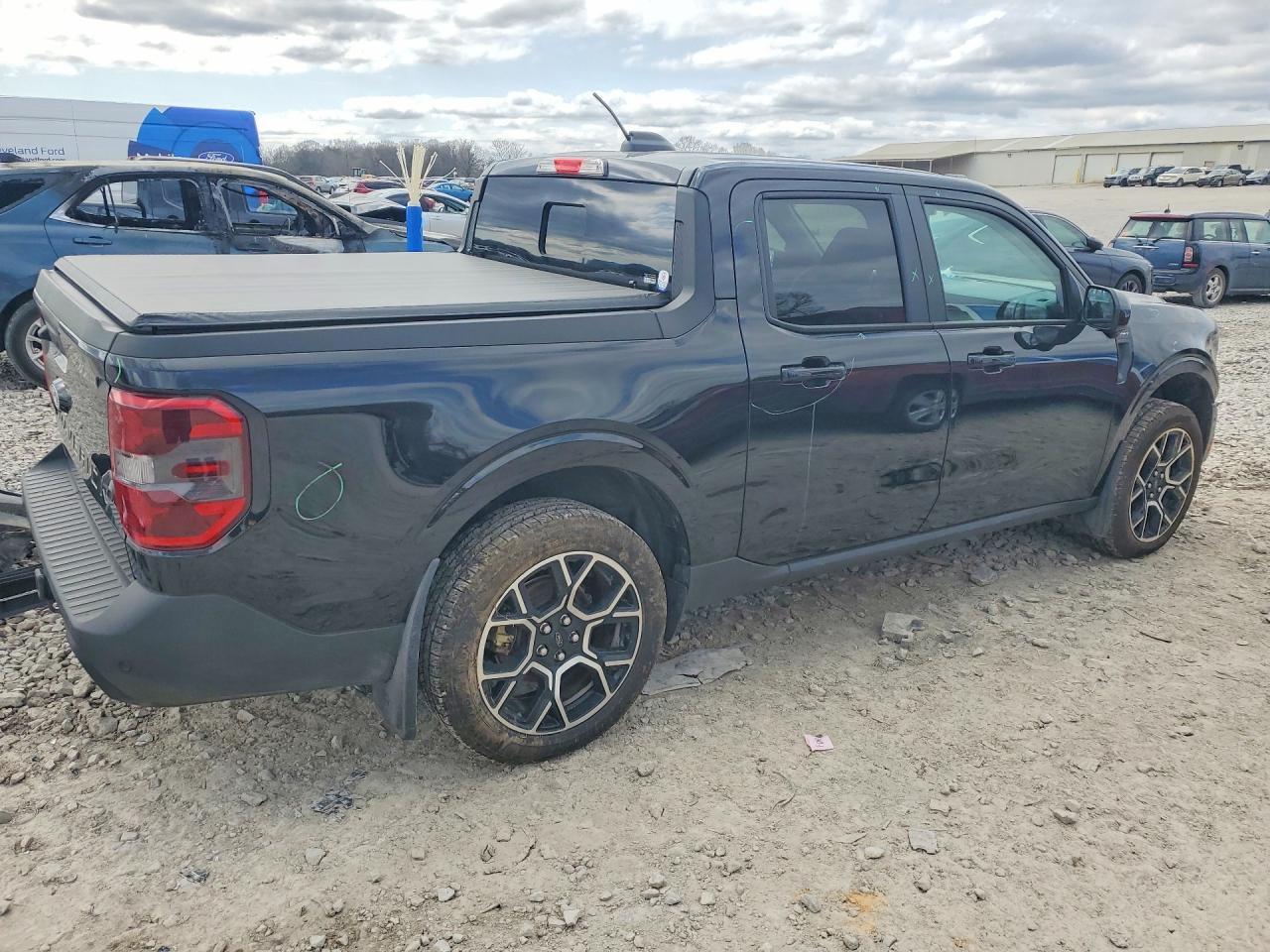 2025 Ford Maverick Lariat