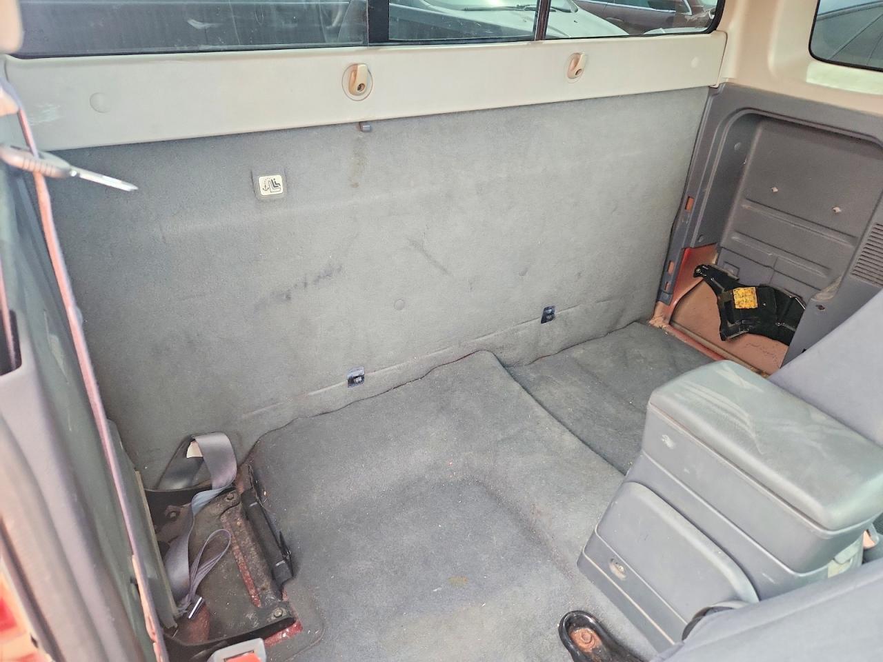 2004 Nissan Frontier Standard