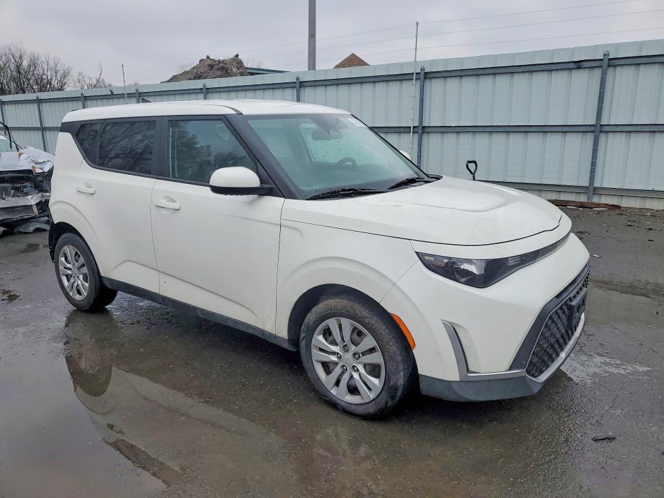 2023 KIA Soul lx