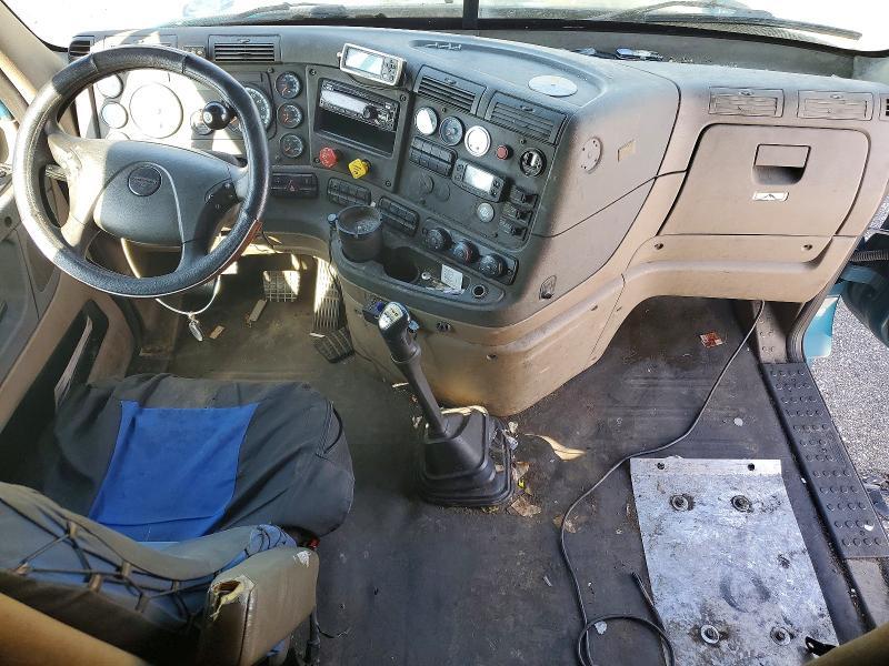 2016 Freigliner 2016 Freightliner Cascadia 125 Semi Truck