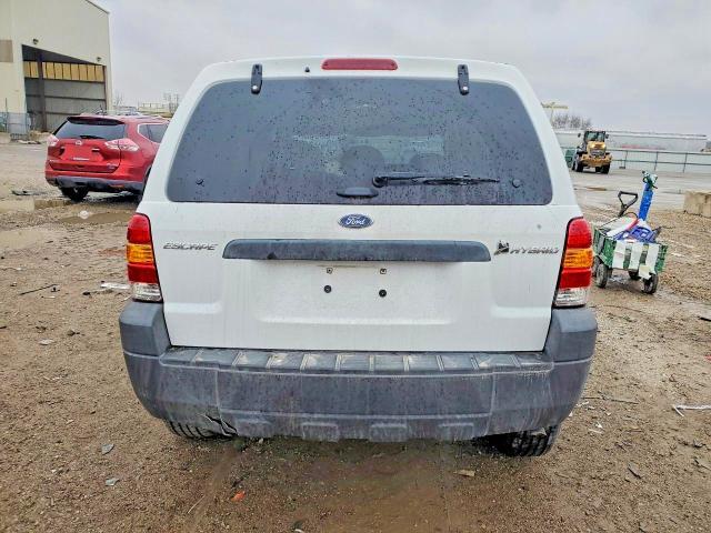 2005 Ford Escape hev