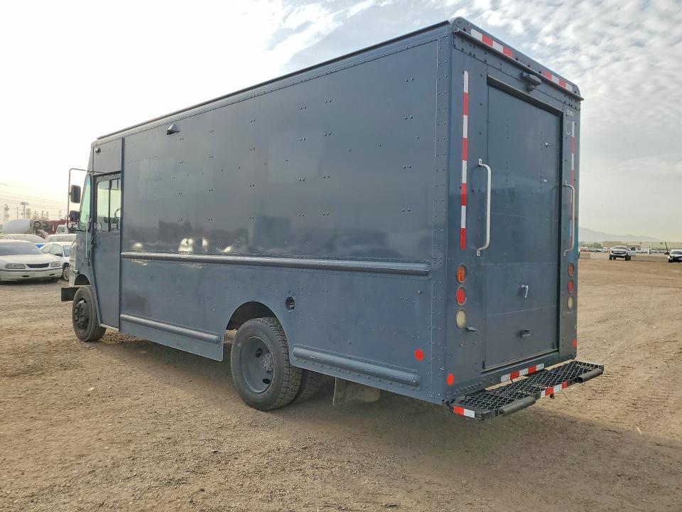 2020 Freightliner MT45G Chassis Delivery Truck
