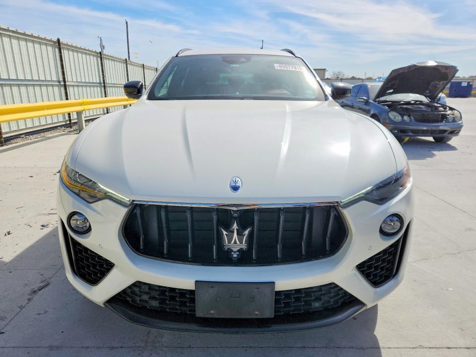 2022 Maserati Levante Base