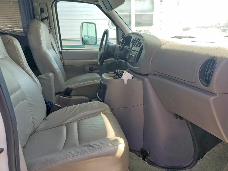 2002 Ford E450 Shuttle Bus