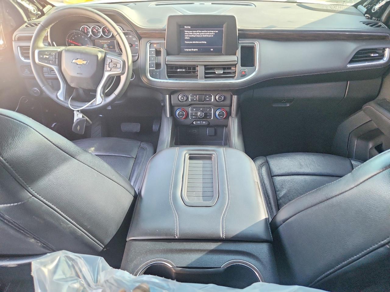 2023 Chevrolet Suburban C1500 ls