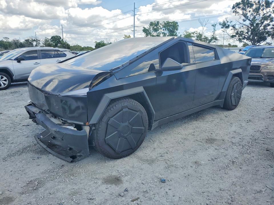 2024 Tesla Cybertruck