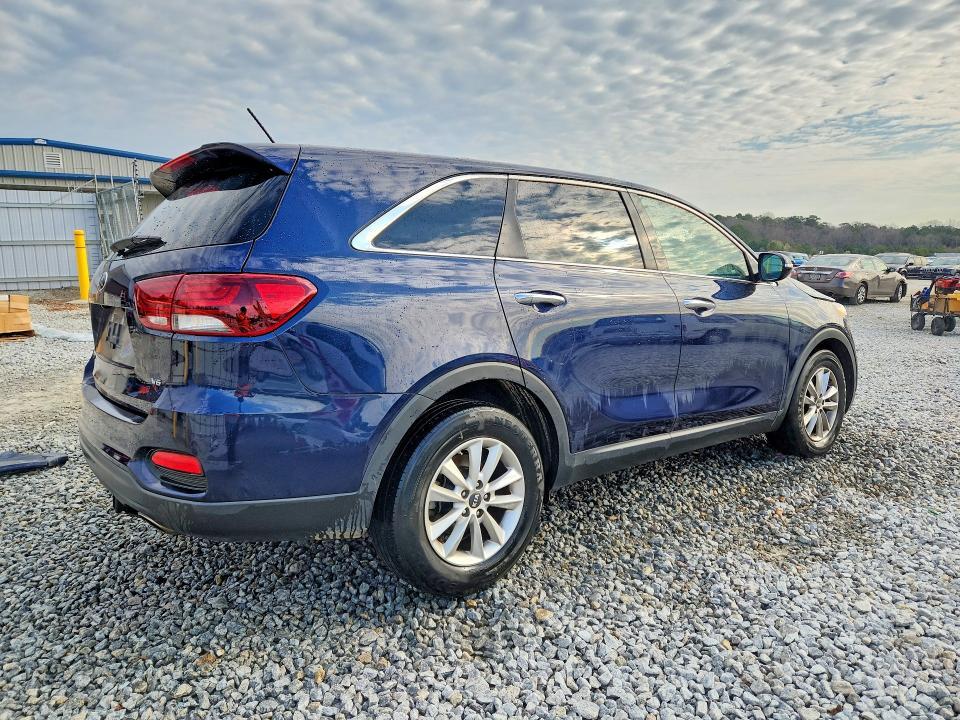2020 KIA Sorento lx V6