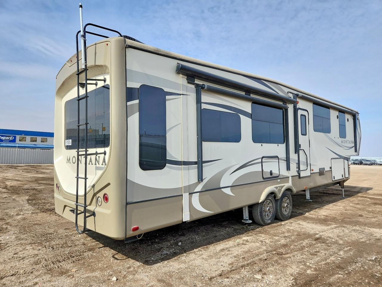 2018 Montana 2018 Keystone Montana Camper