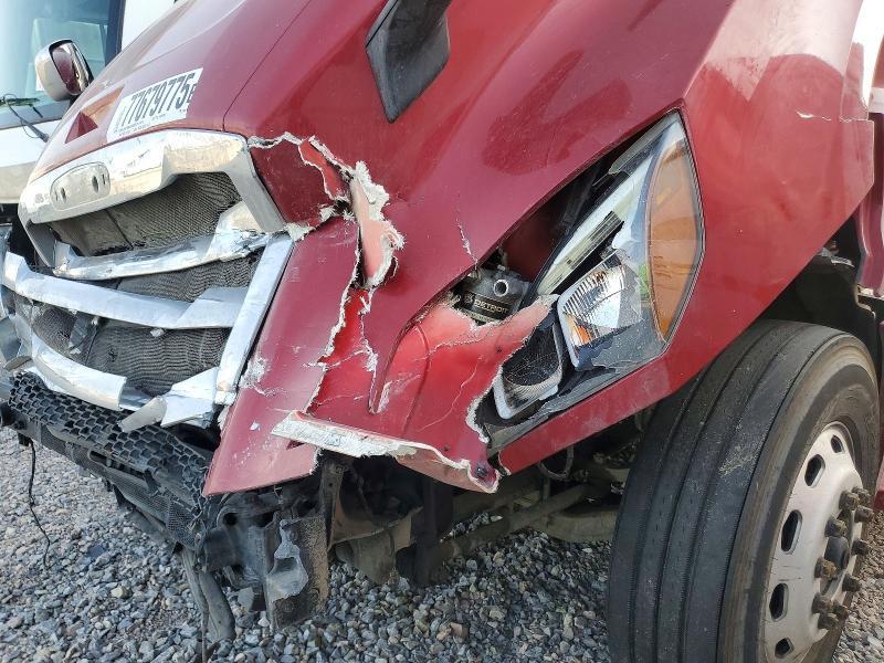 2018 Freigliner 2018 Freightliner Cascadia 126 Semi Truck