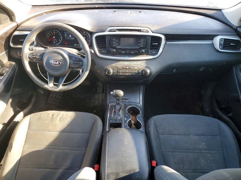 2016 KIA Sorento lx V6