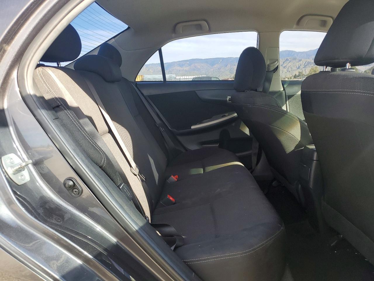 2013 Toyota Corolla s