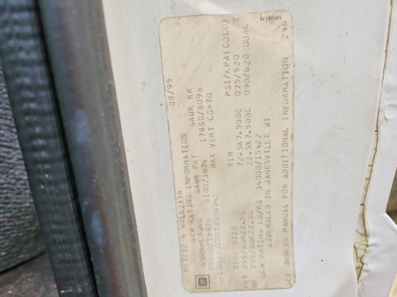 1996 GMC C7 BOX Truck