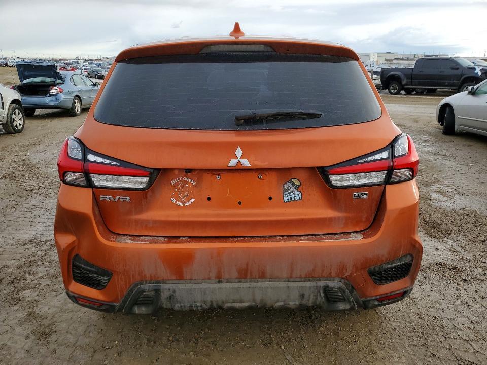 2021 Mitsubishi Rvr es