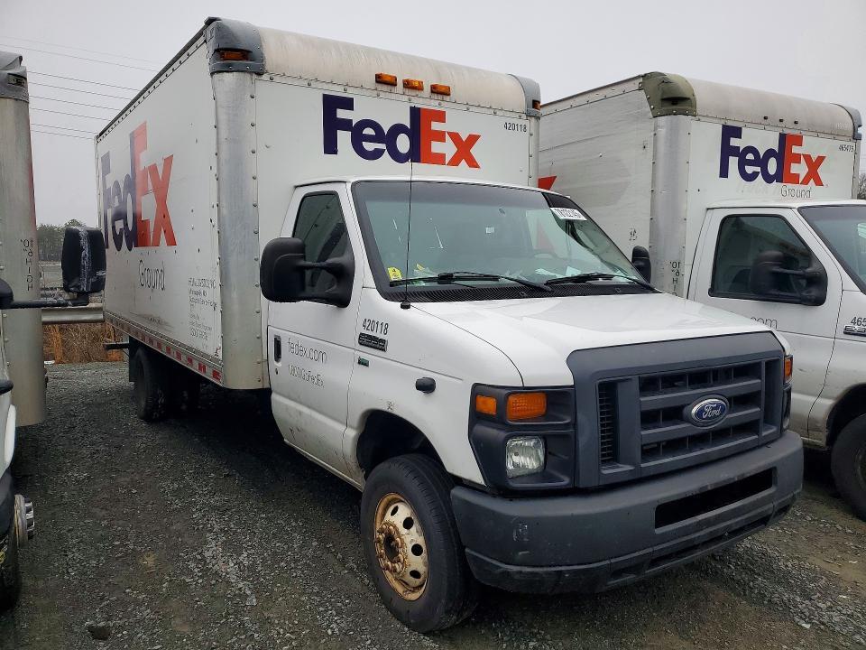 2014 Ford E350 BOX Truck
