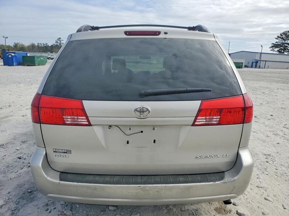 2004 Toyota Sienna le 7 Passenger