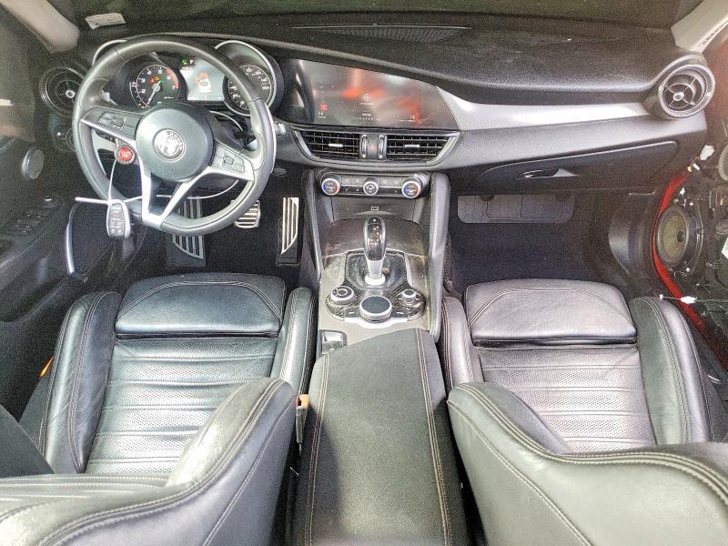 2018 Alfa Romeo Giulia ti Q4