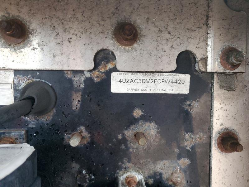 2014 Freigliner 2014 Freightliner MT55 Chassis Delivery Truck