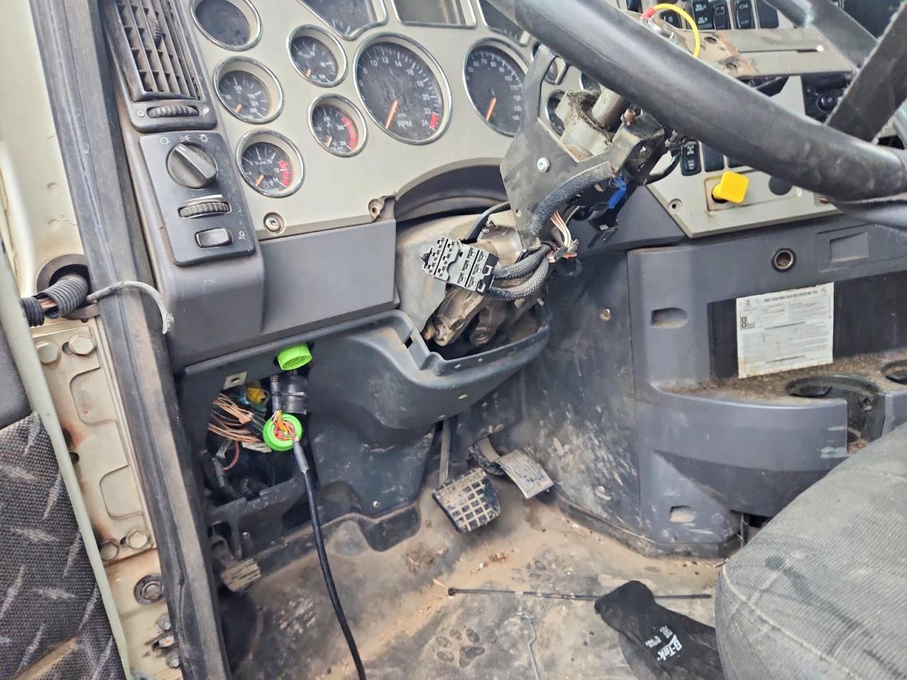 2009 Mack CXU613 Refuse Truck