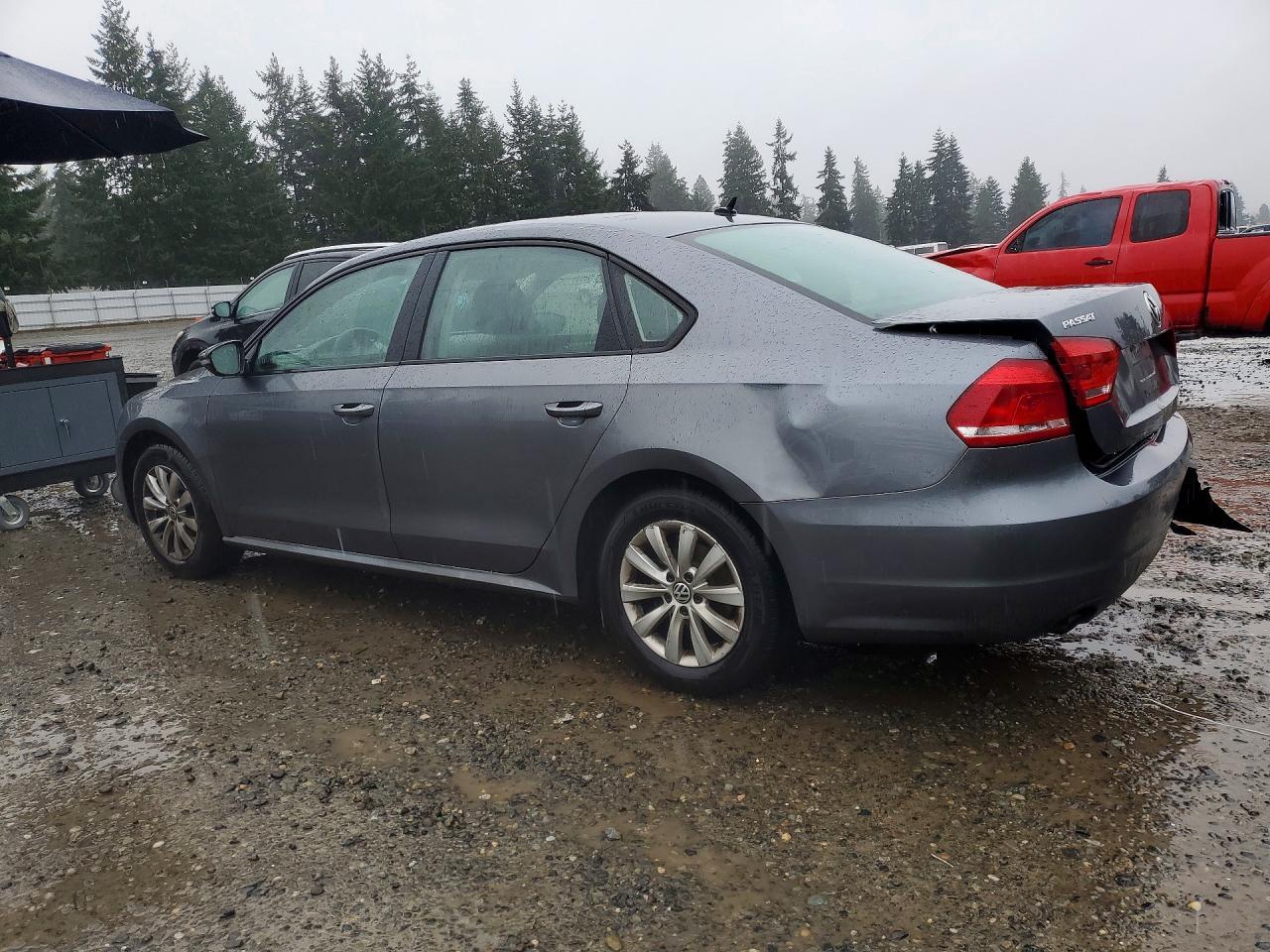 2012 Volkswagen Passat s