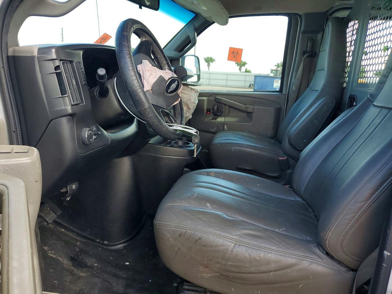 2016 Chevrolet Express G2500