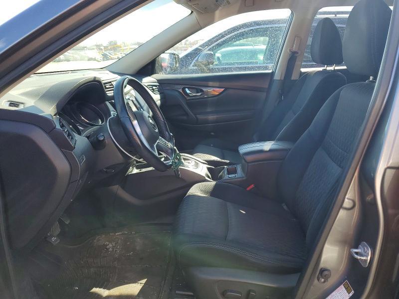 2017 Nissan Rogue sv