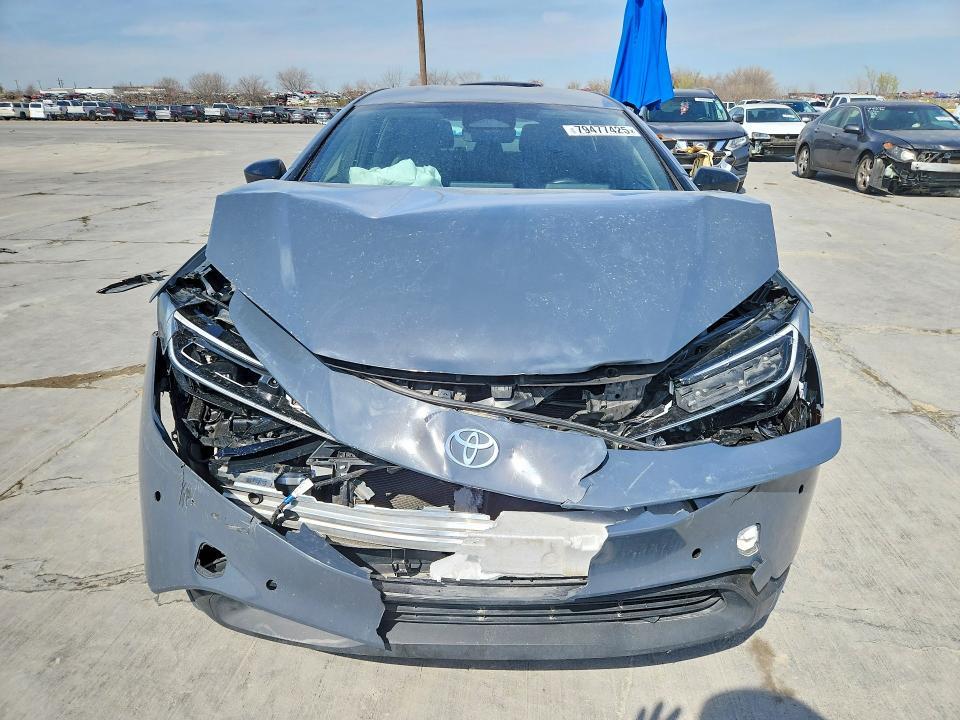 2023 Toyota Prius le
