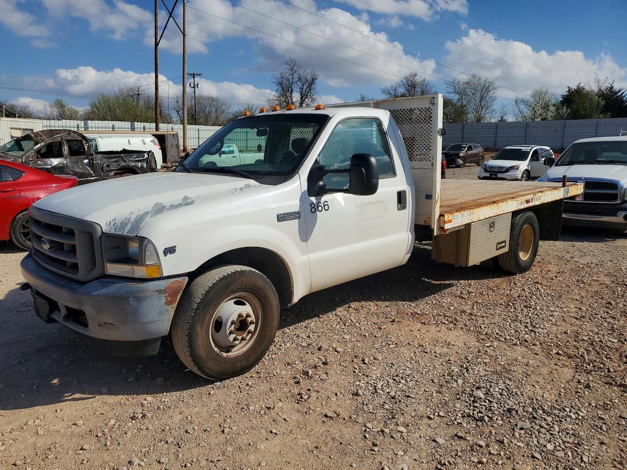 2002 Ford F350 Super Duty Flatbed Truck