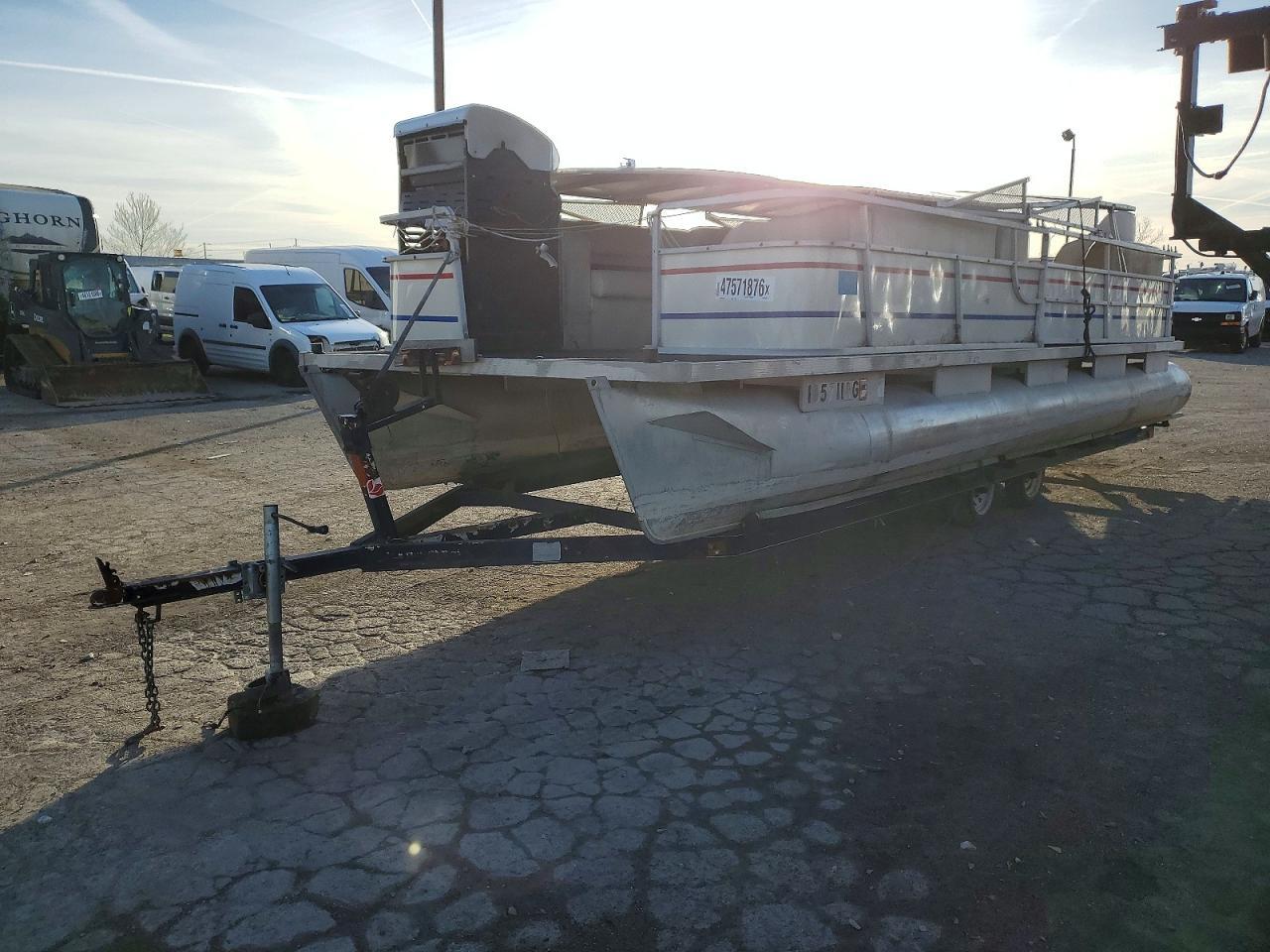 2018 Addictor Boats Boat