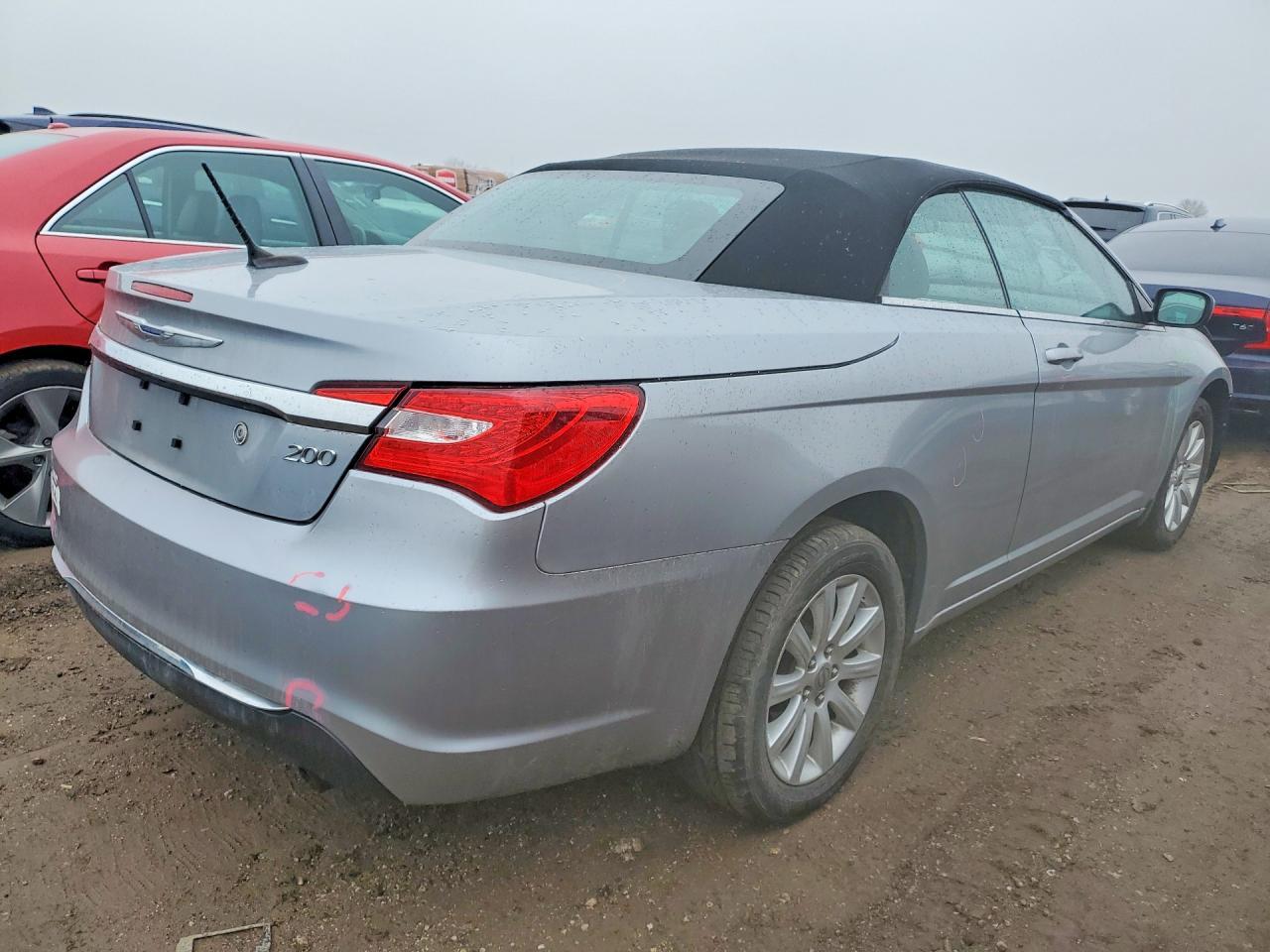 2014 Chrysler 200 Touring