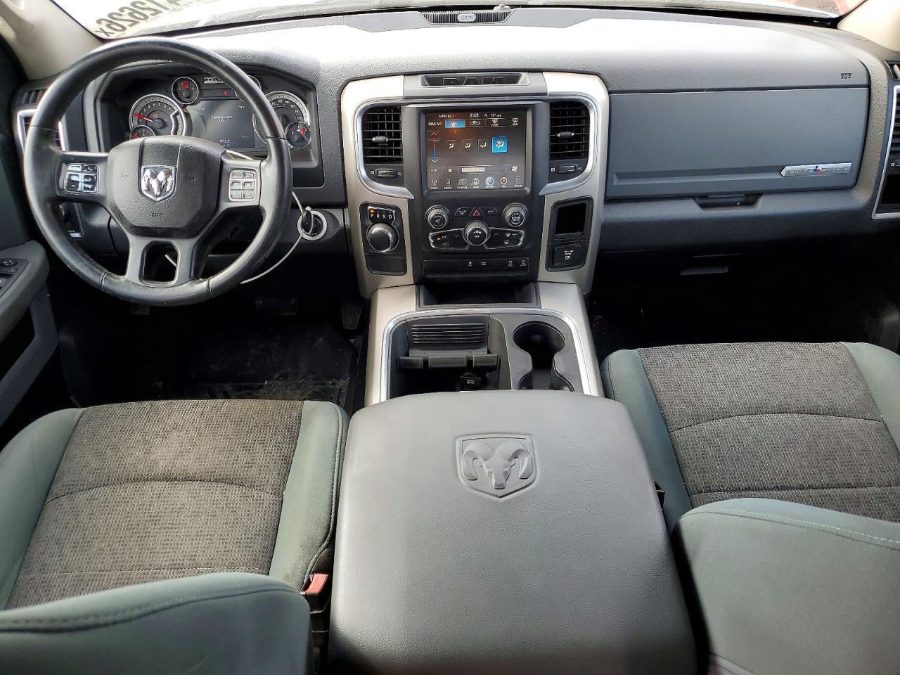 2016 Dodge RAM 1500 SLT