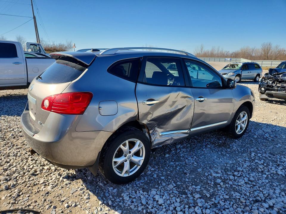 2011 Nissan Rogue s