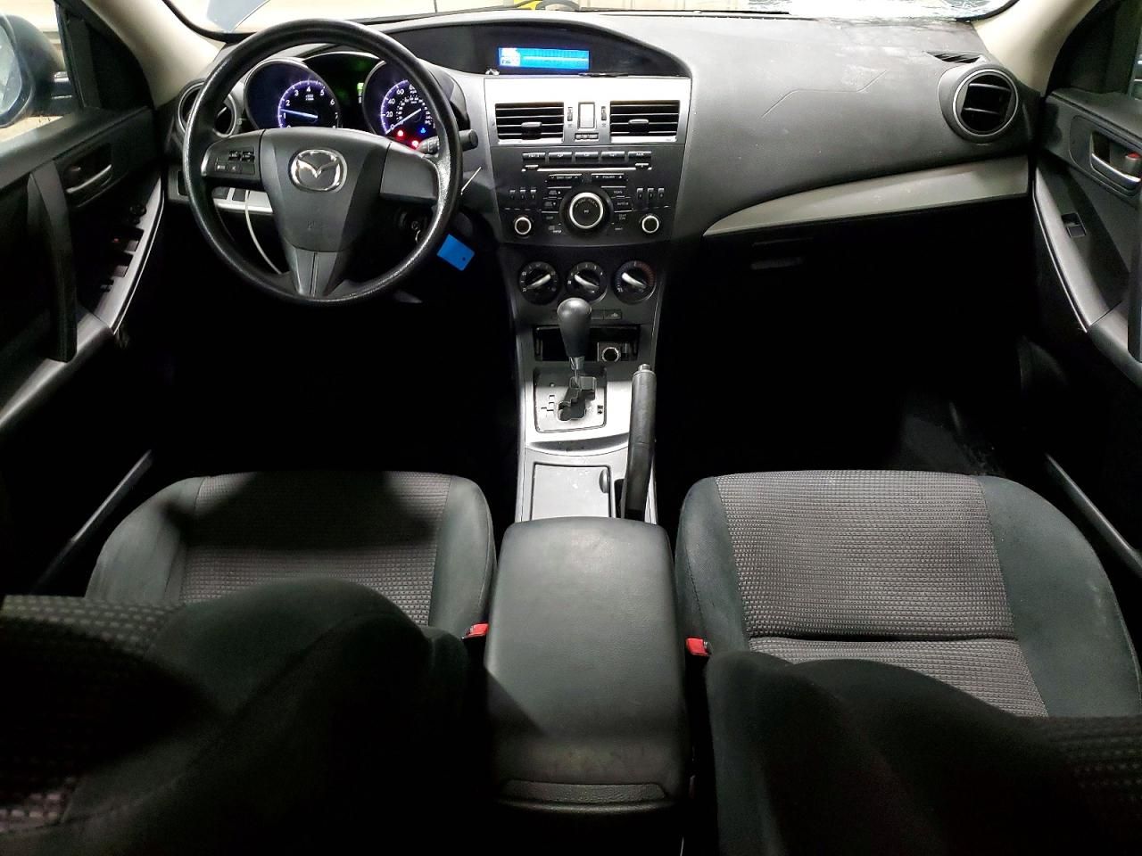 2013 Mazda 3 I