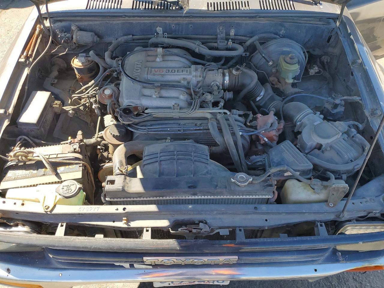 1990 Toyota Pickup Deluxe