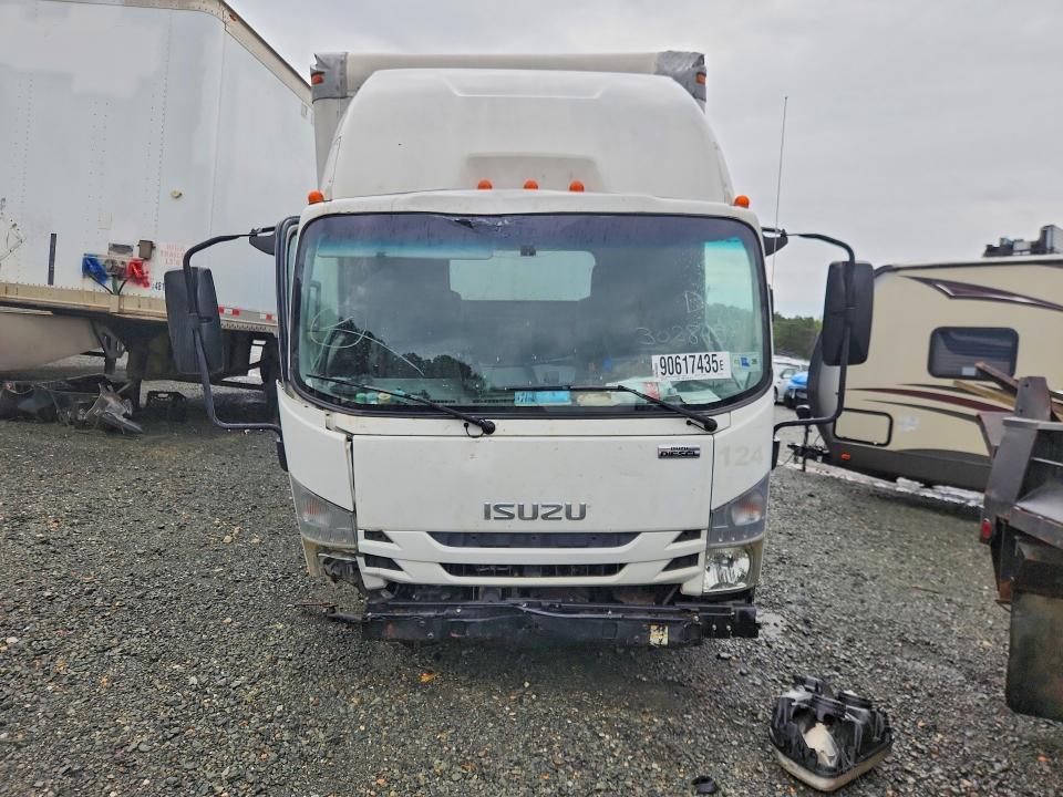 2017 Isuzu NRR BOX Truck
