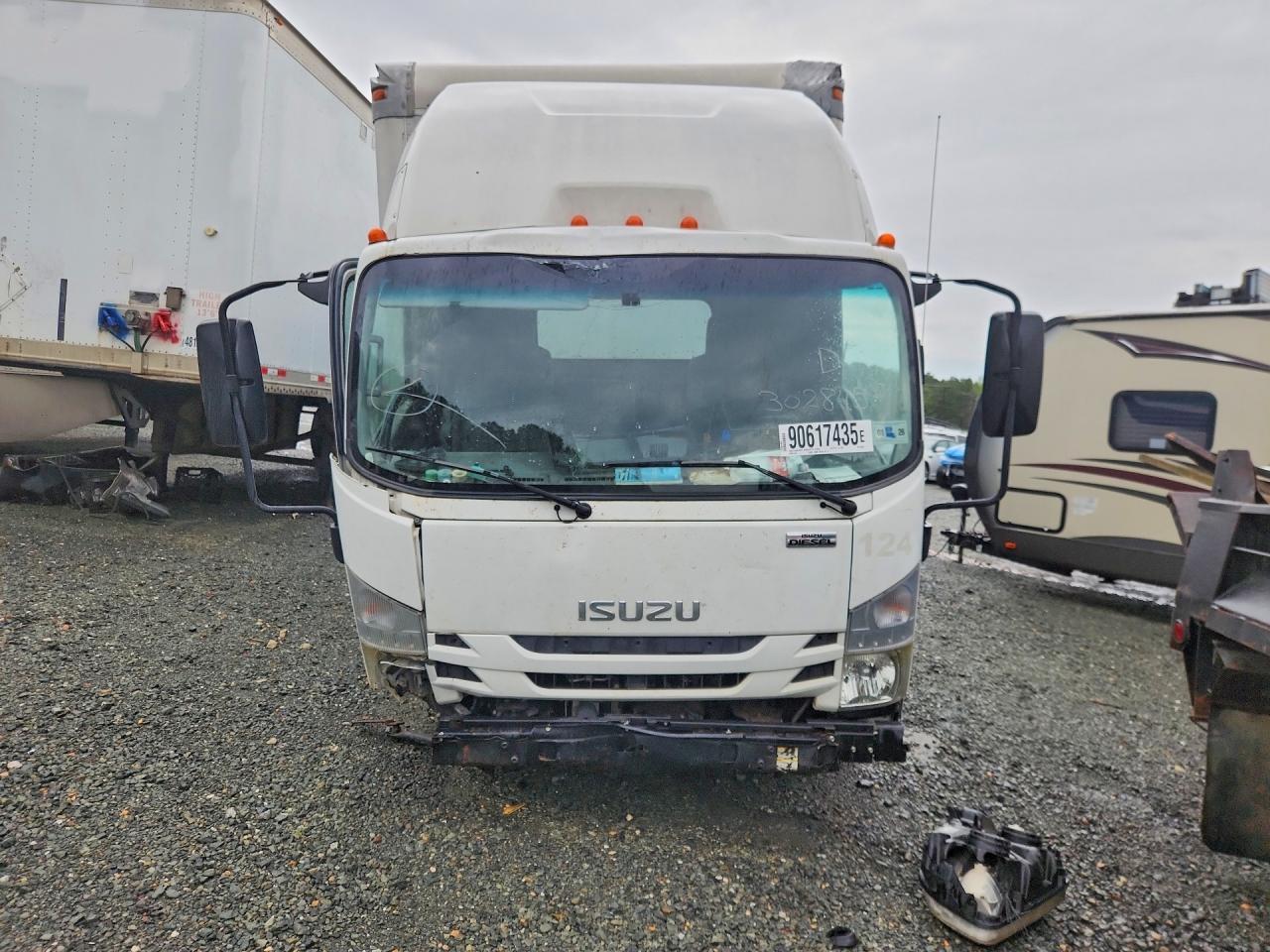 2017 Isuzu NRR BOX Truck