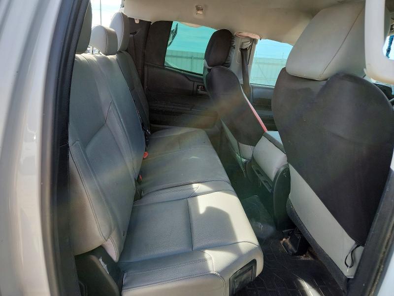 2015 Toyota Tundra SR