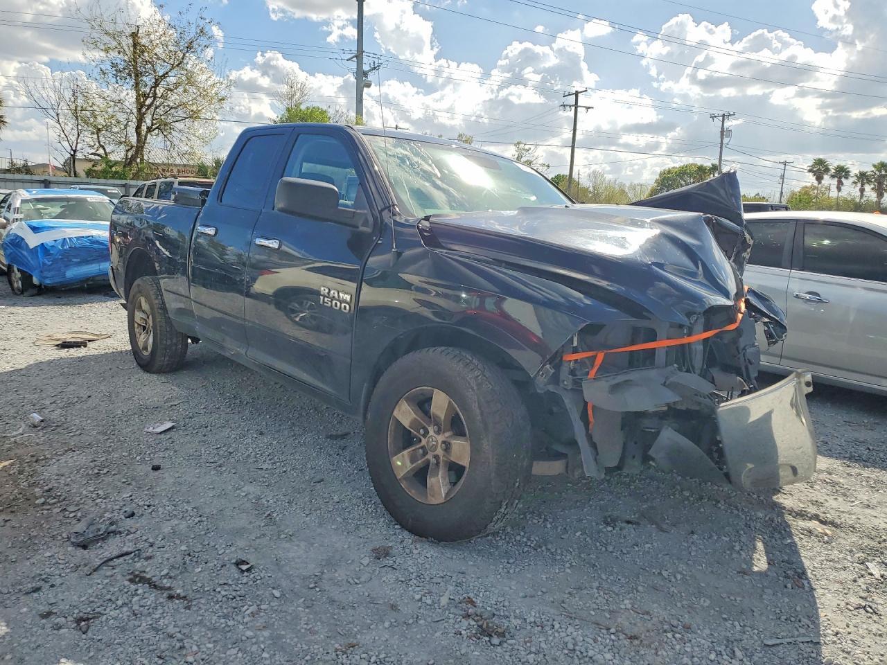 2015 Dodge RAM 1500 SLT