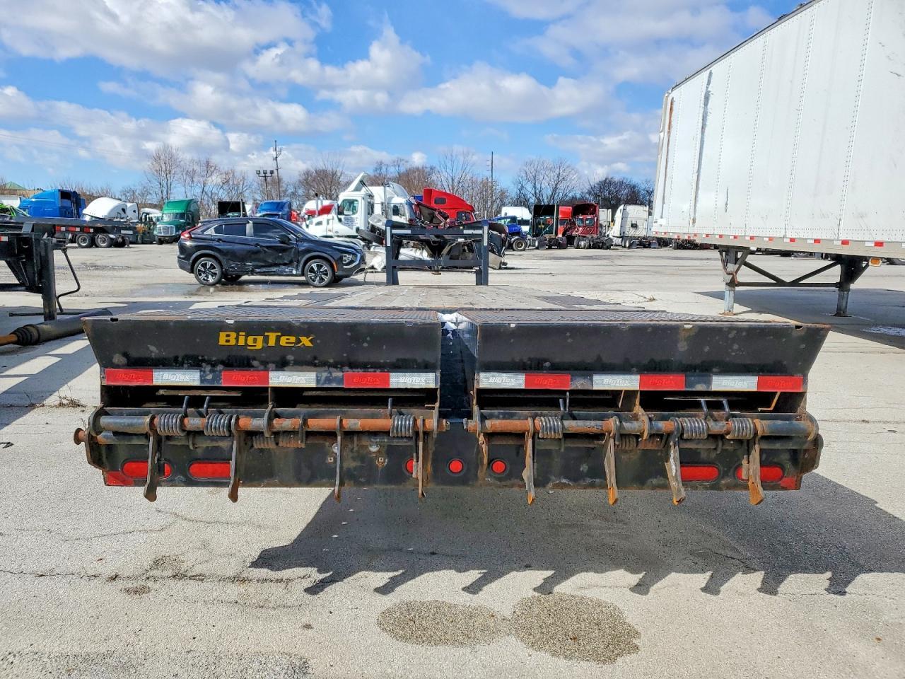 2023 Big Tex 14GN-25BK+5MR Equipment Trailer