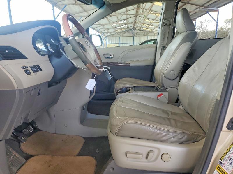 2011 Toyota Sienna Limited 7-passenger