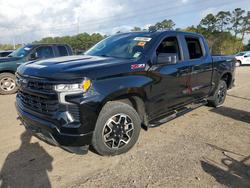 Camiones dañados por inundaciones a la venta en subasta: 2022 Chevrolet Silverado K1500 RST