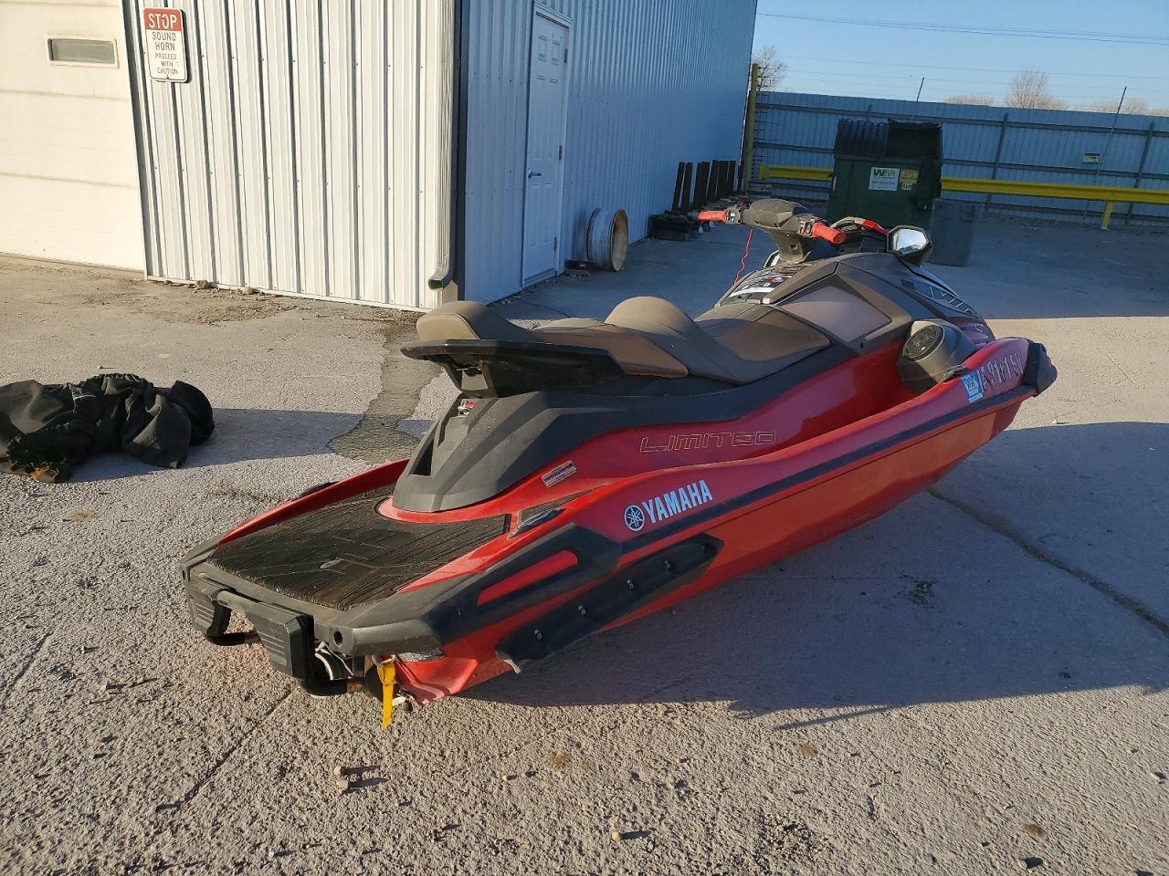 2022 YAM Jetski